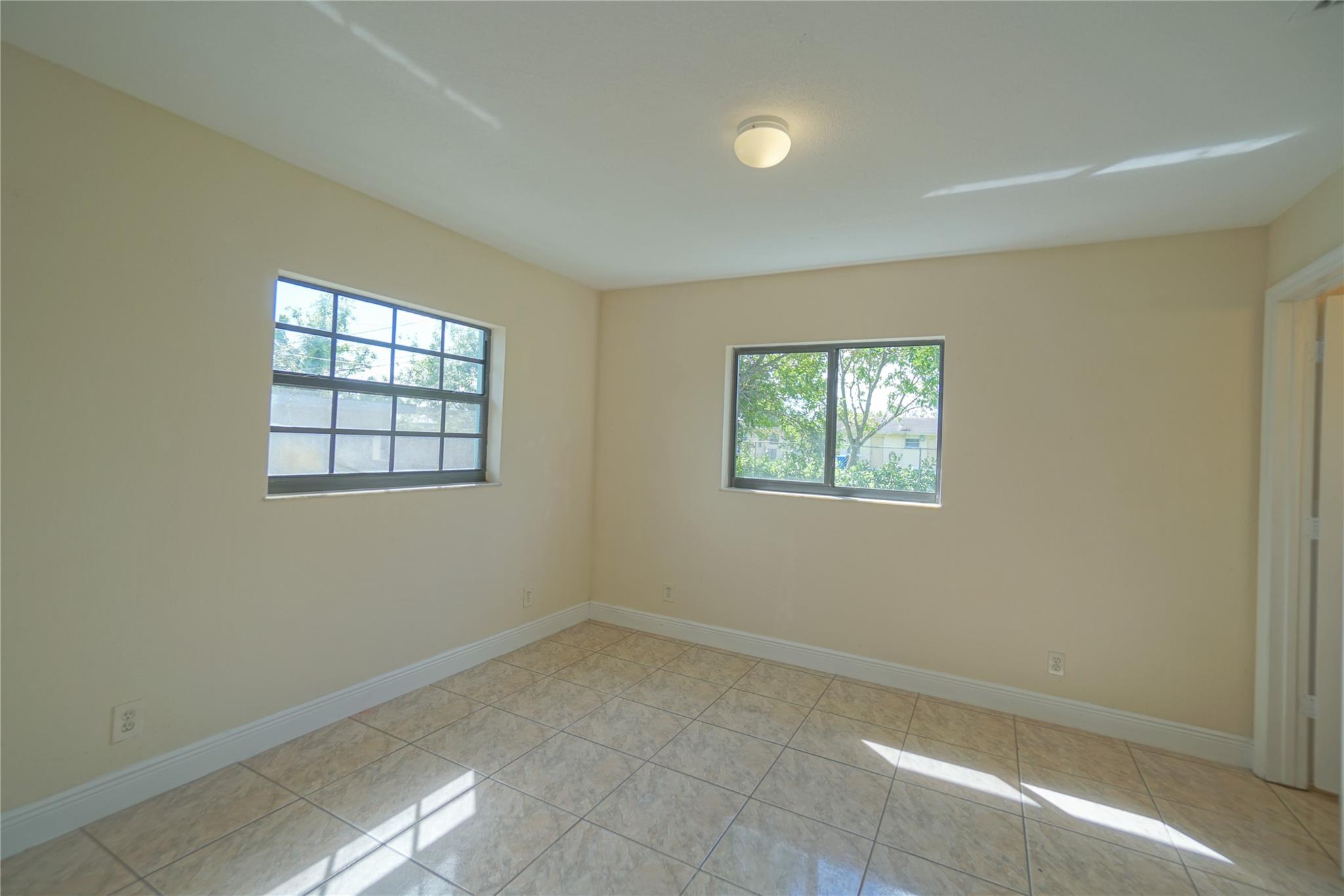 Miami Gardens Estates 22- - Residential Lease