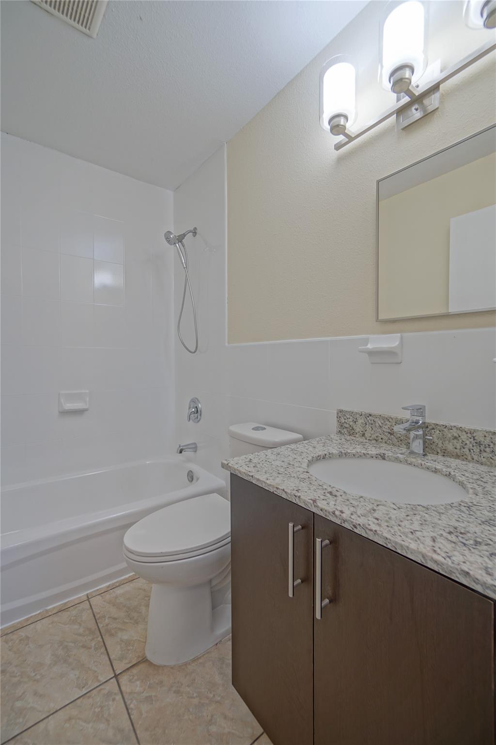 Miami Gardens Estates 22- - Residential Lease