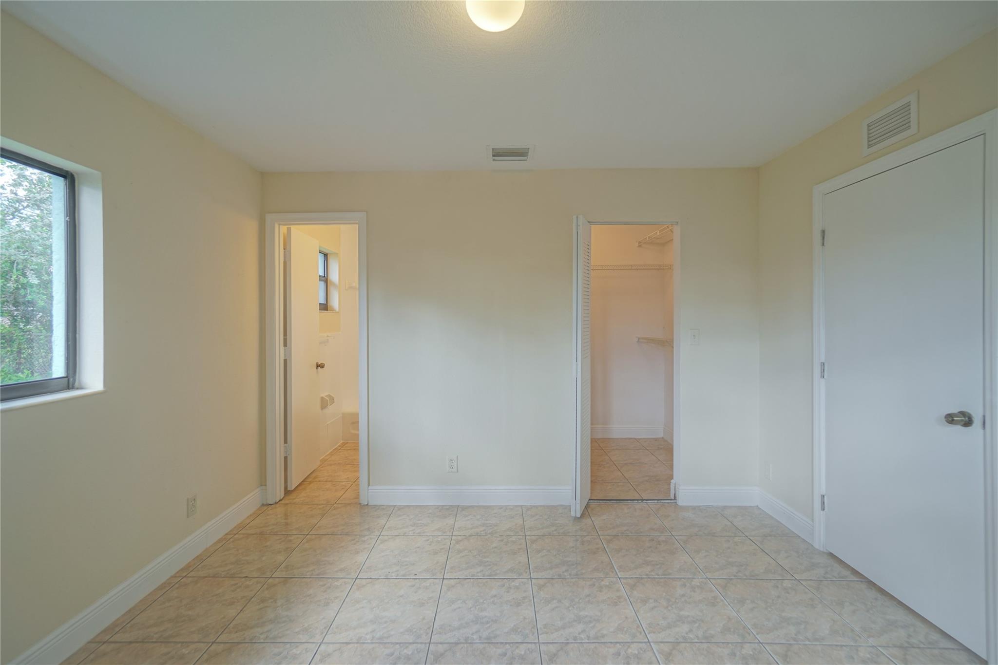 Miami Gardens Estates 22- - Residential Lease