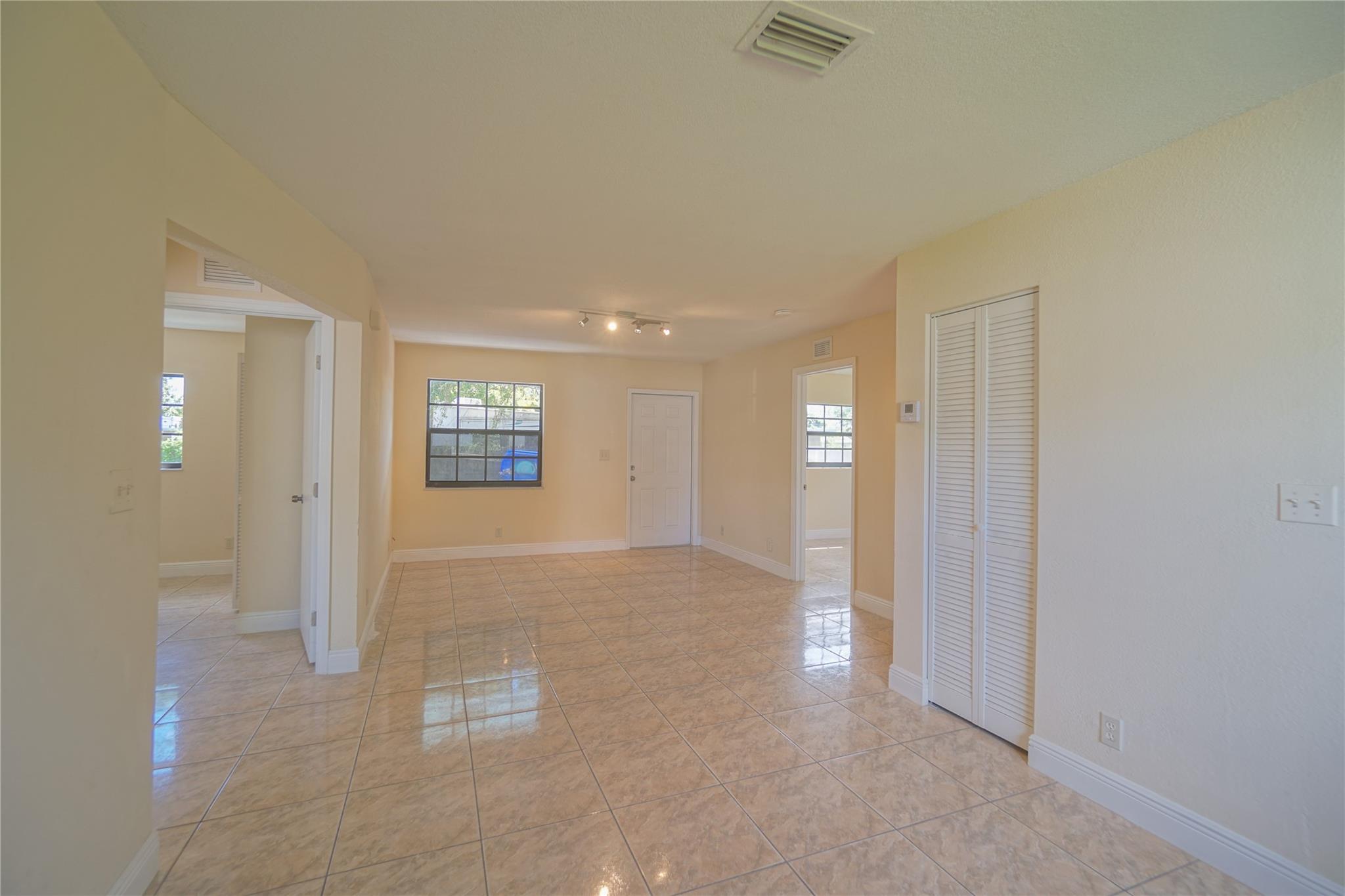 Miami Gardens Estates 22- - Residential Lease