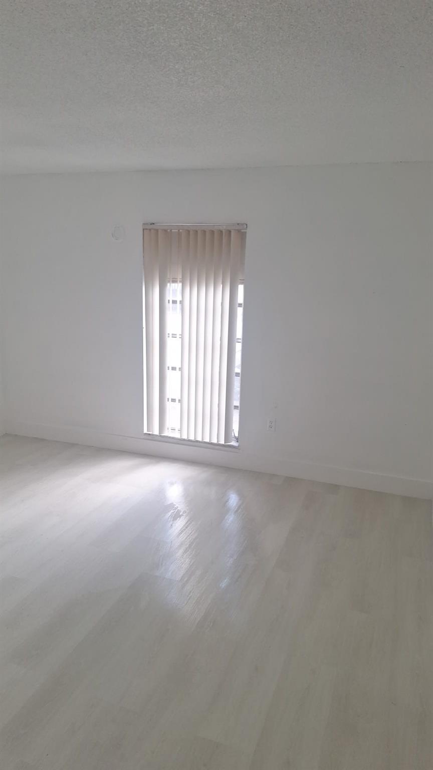 Bella Vista Condominium - Residential