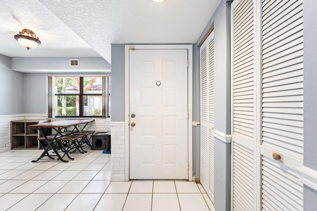 Photo of 2508 Aspen Way, Boynton Beach, FL 33436 (MLS # B26087742)