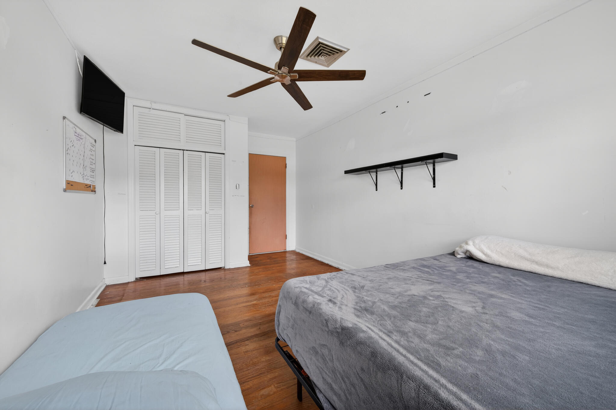 RIDGE CREST GARDENS - Residential