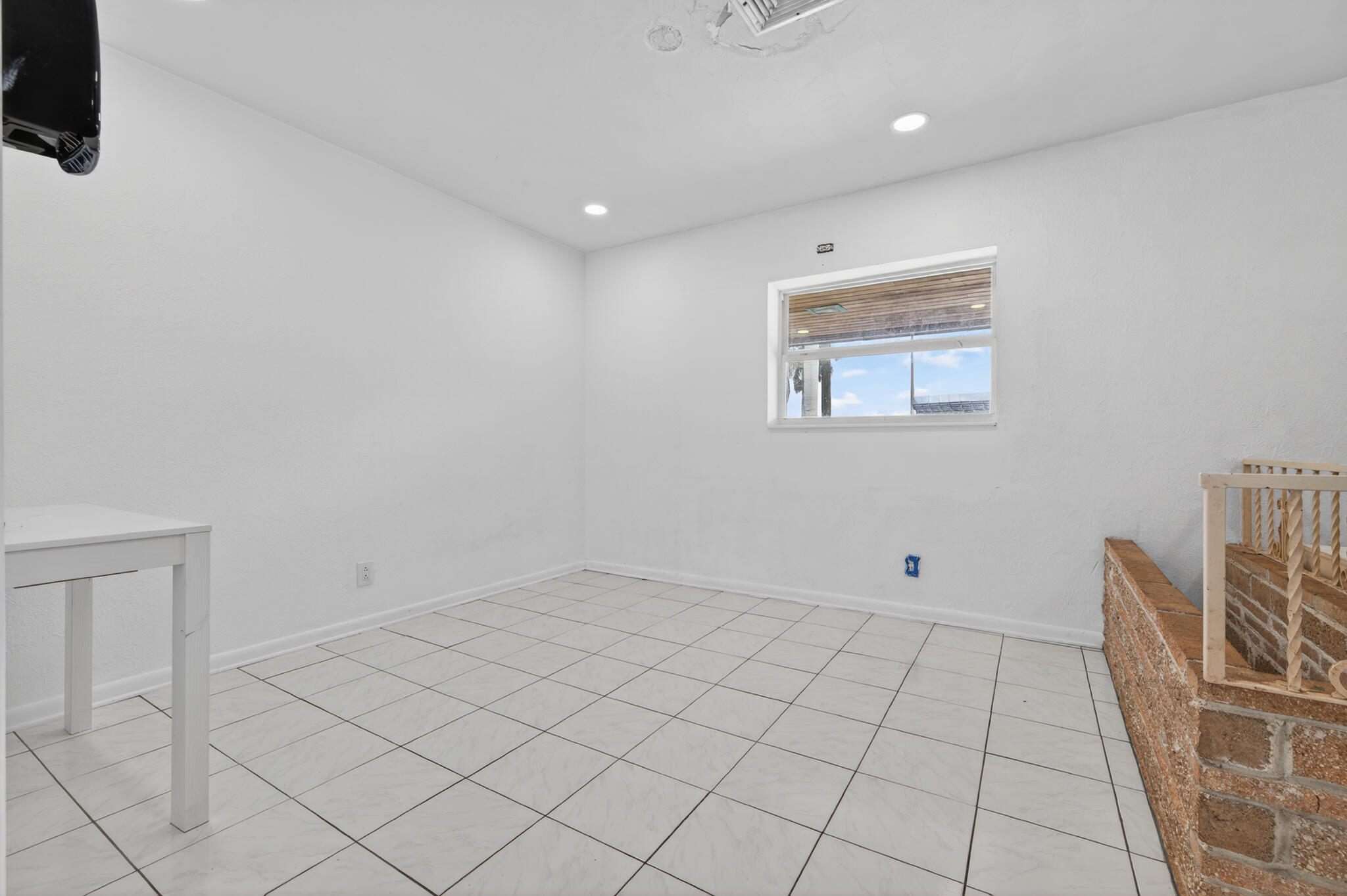 RIDGE CREST GARDENS - Residential