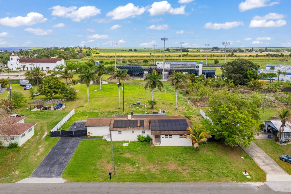 Photo of 360 Kismet Avenue, Pahokee, FL 33476 (MLS # B26014037)