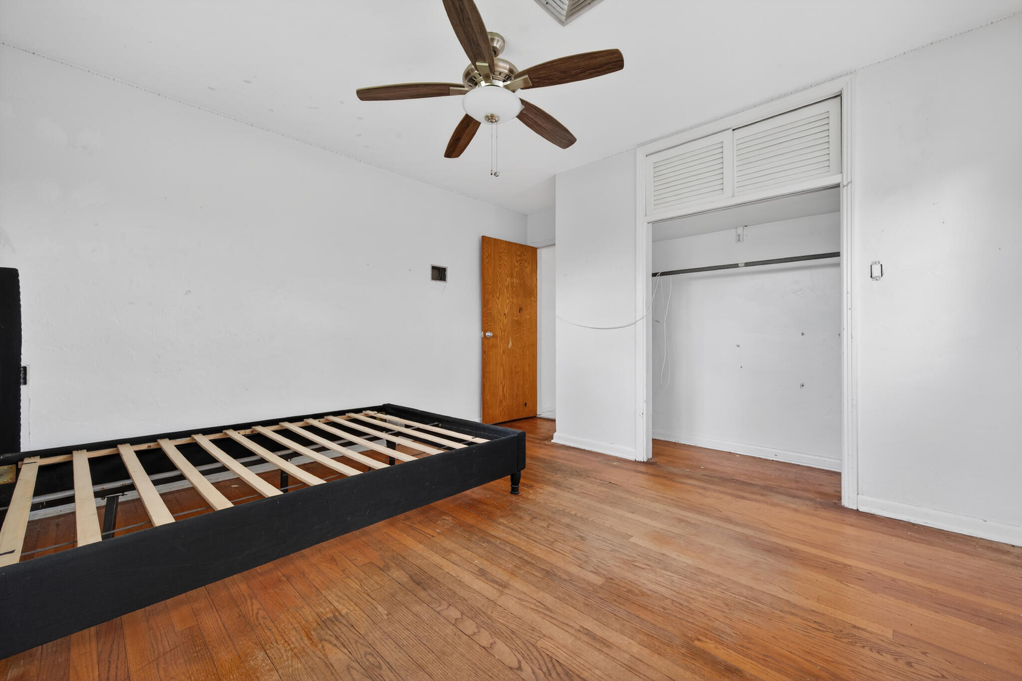 RIDGE CREST GARDENS - Residential