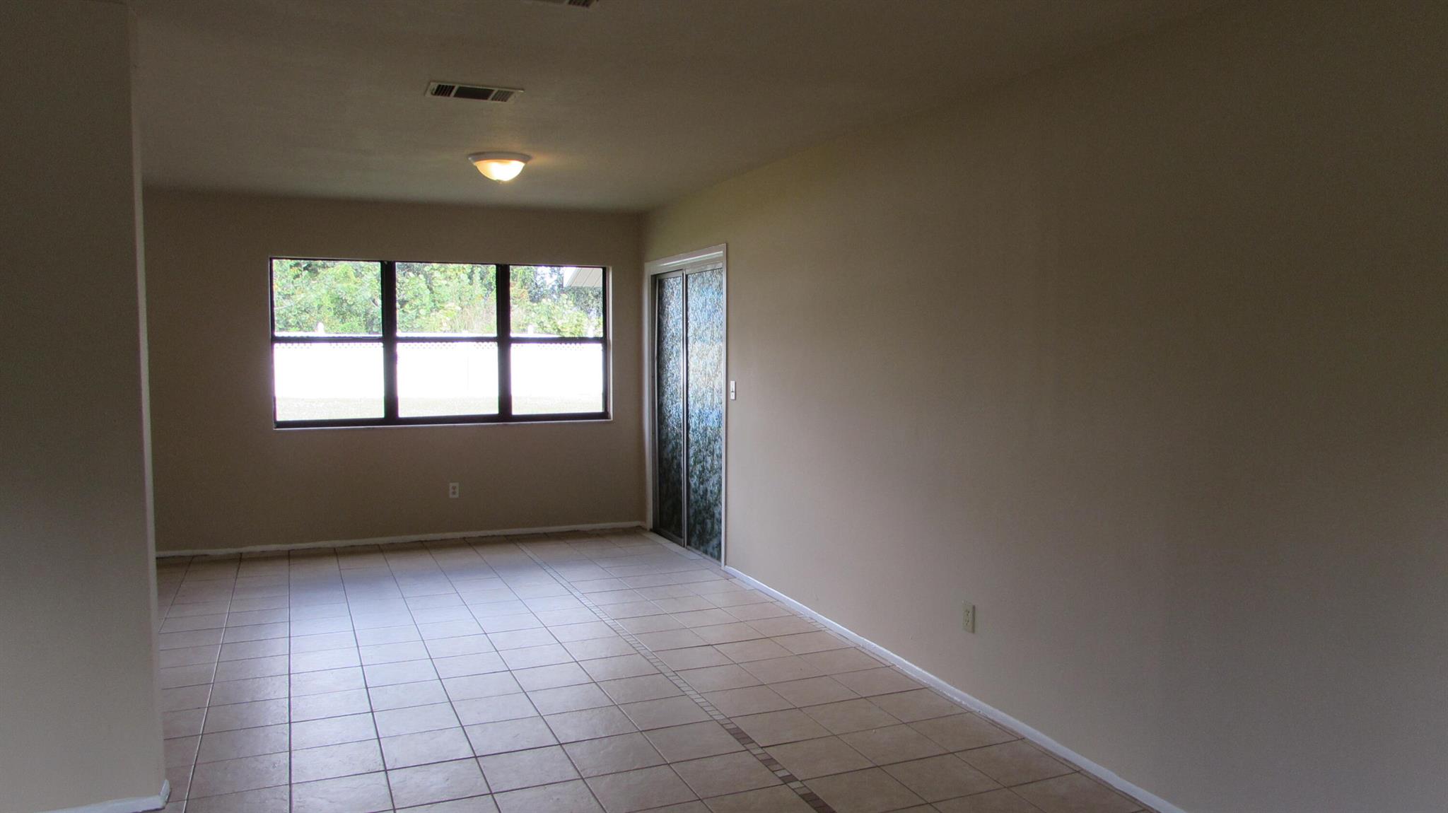 VERO BEACH HIGHLANDS UNIT - Residential