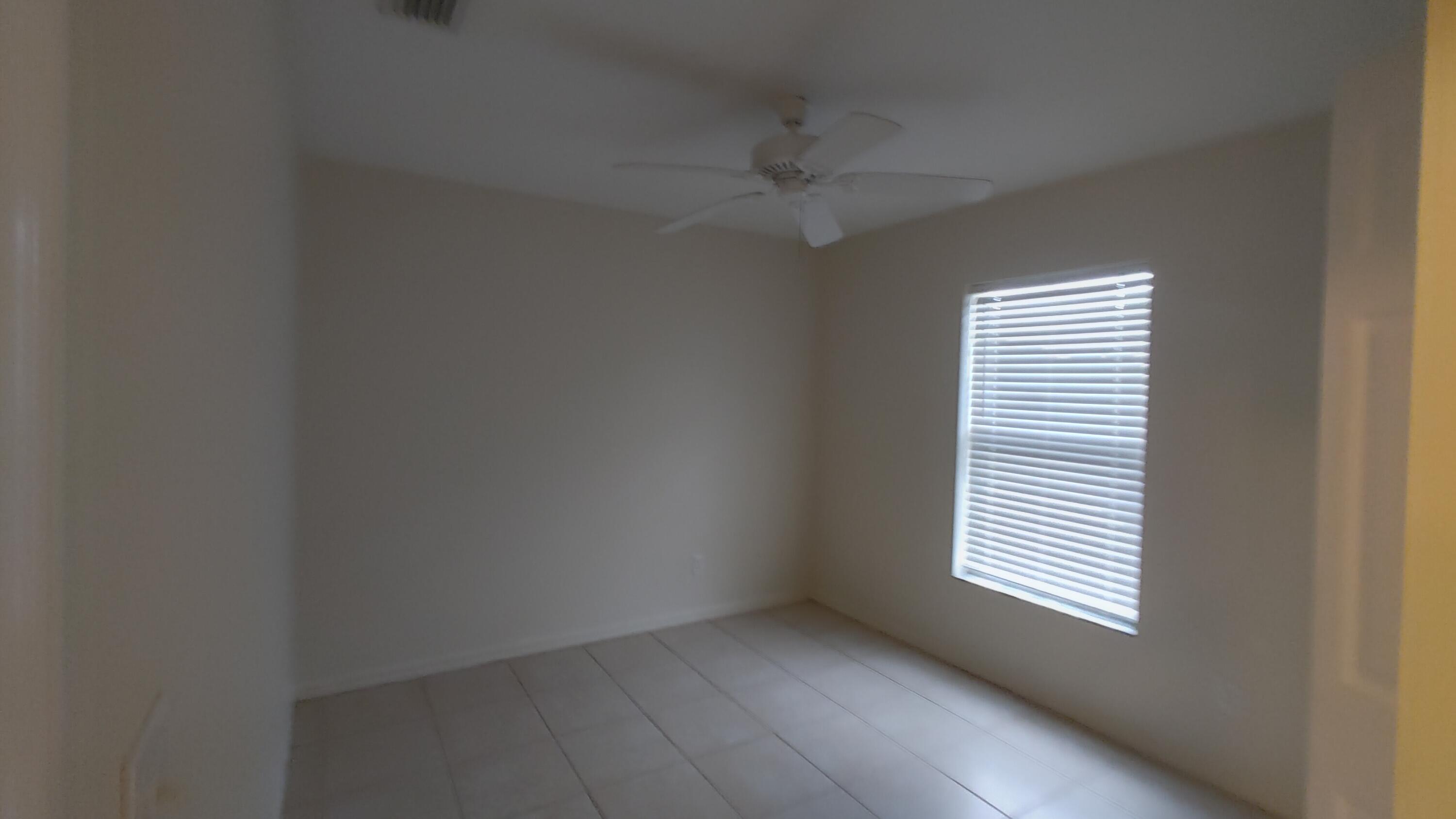 PORT ST LUCIE SECTION 40 - Residential Lease