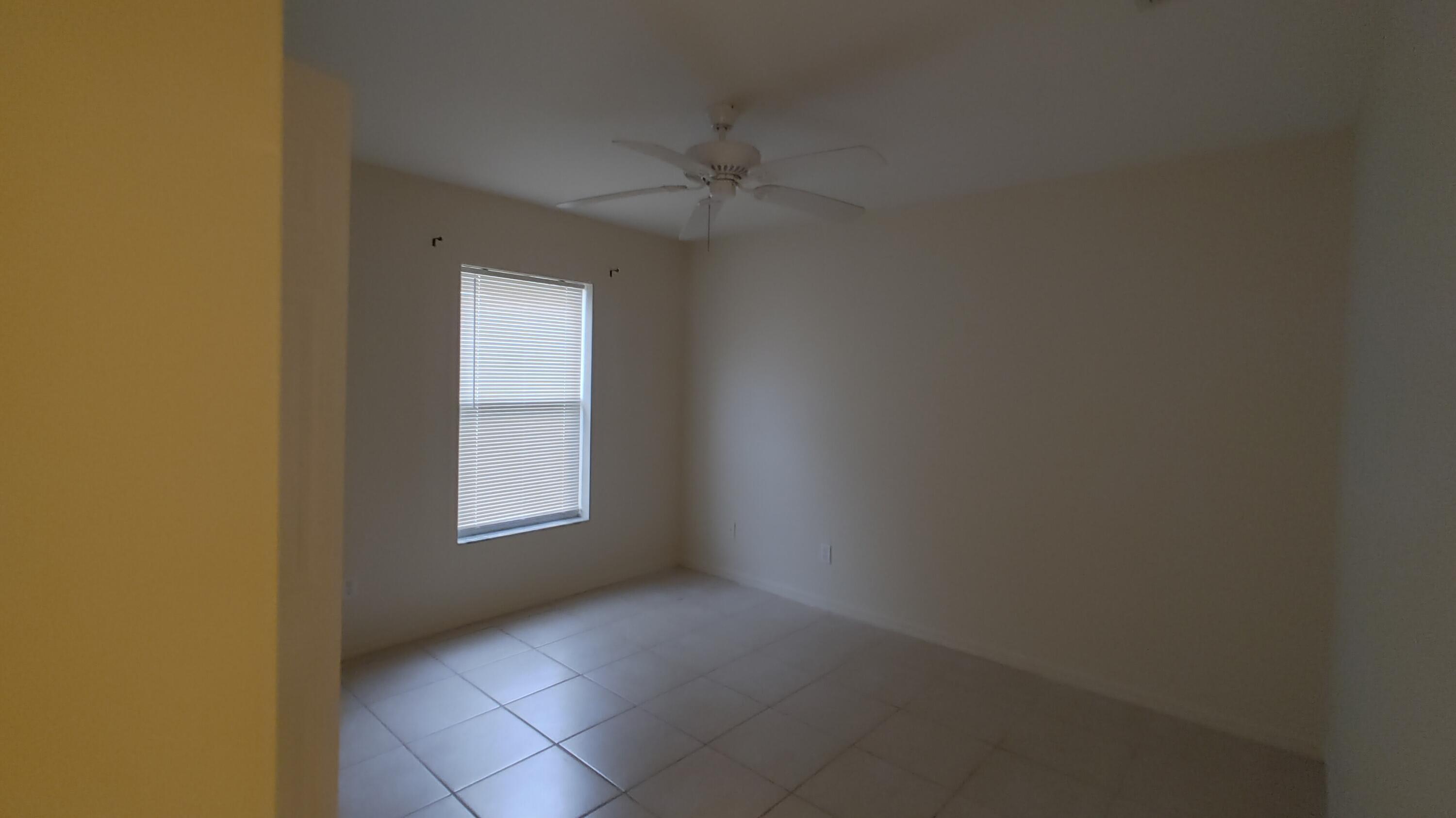 PORT ST LUCIE SECTION 40 - Residential Lease