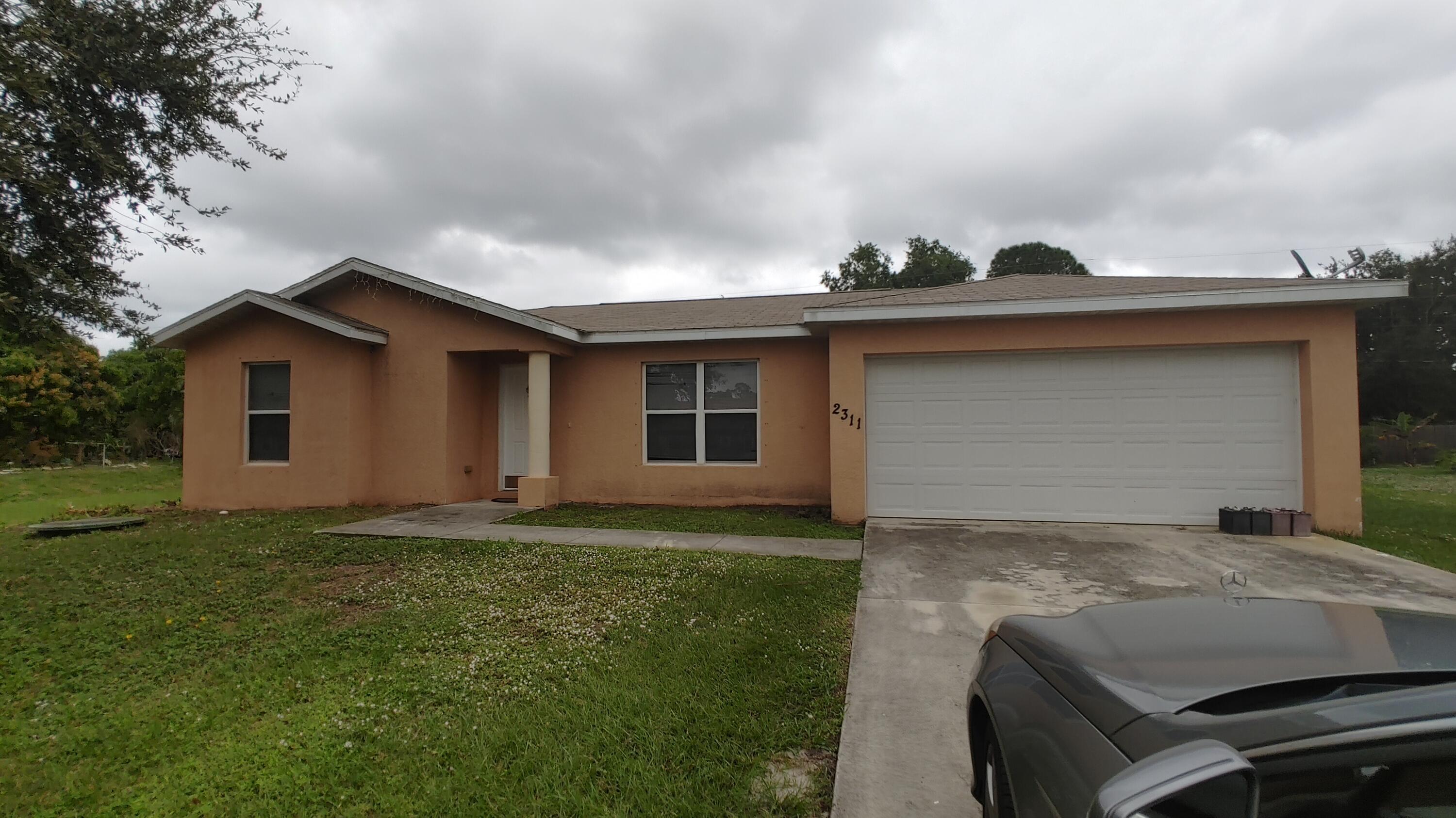PORT ST LUCIE SECTION 40 - Residential Lease
