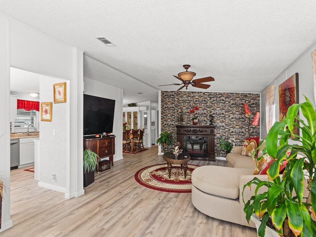 Spanish Lakes One - Residential