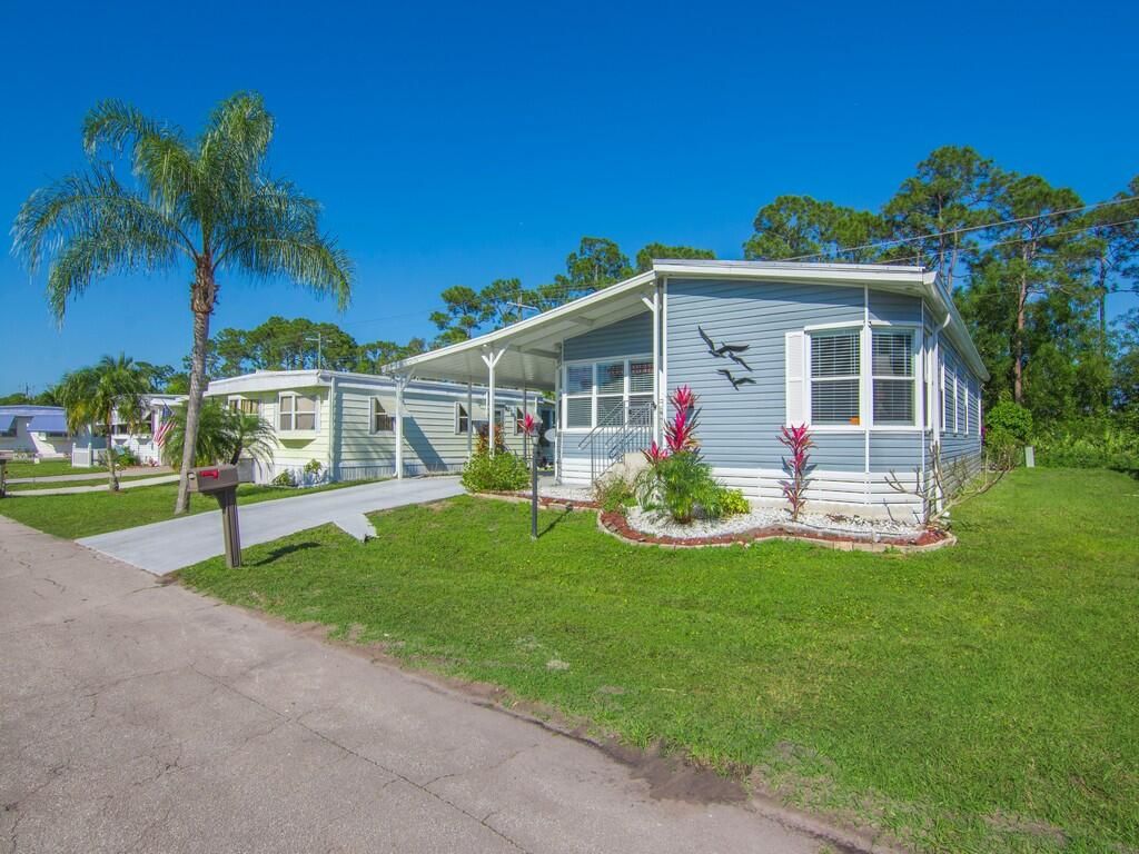 Photo of 22 Mediterranean East Boulevard E, Port Saint Lucie, FL 34952 (MLS # R11075971)