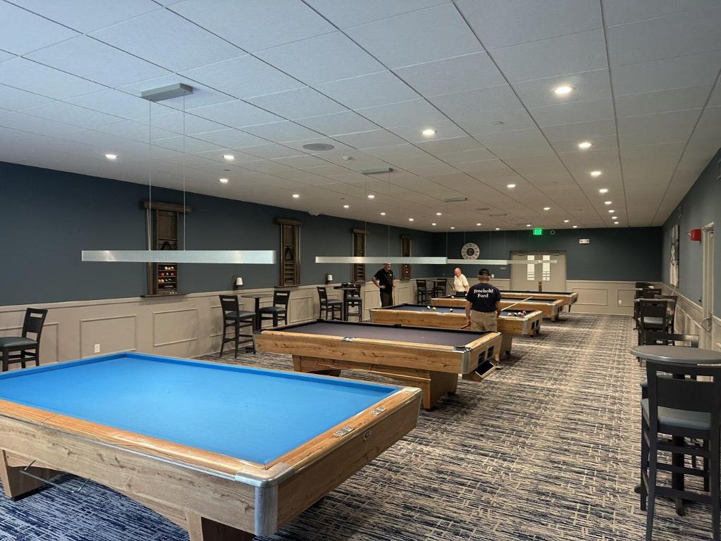 HUNTINGTON LAKES SEC FOUR CONDOS - Residential