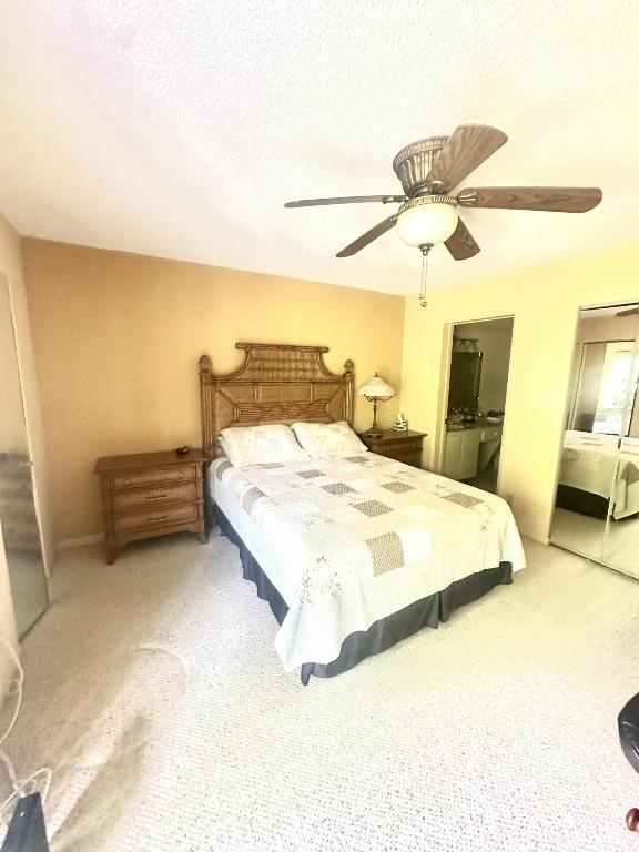 HUNTINGTON LAKES SEC FOUR CONDOS - Residential