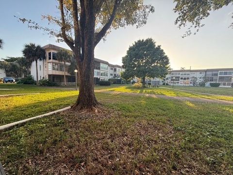 A home in Plantation