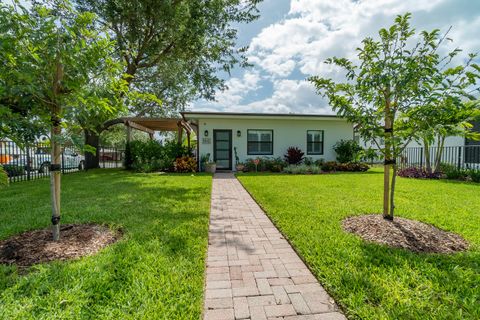 301 S Swinton Avenue Delray Beach FL 33444