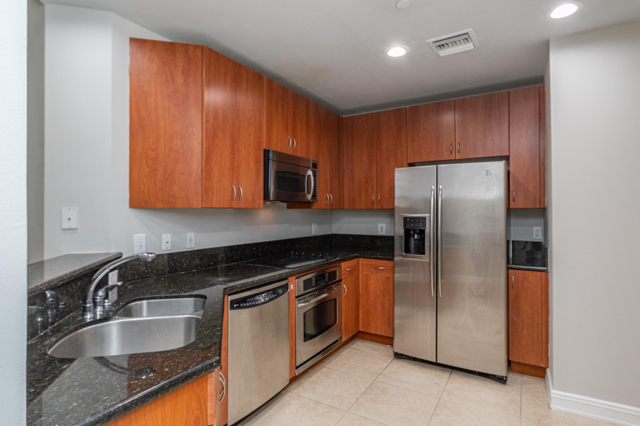 WESTON 55 PLUS PALMS - Residential