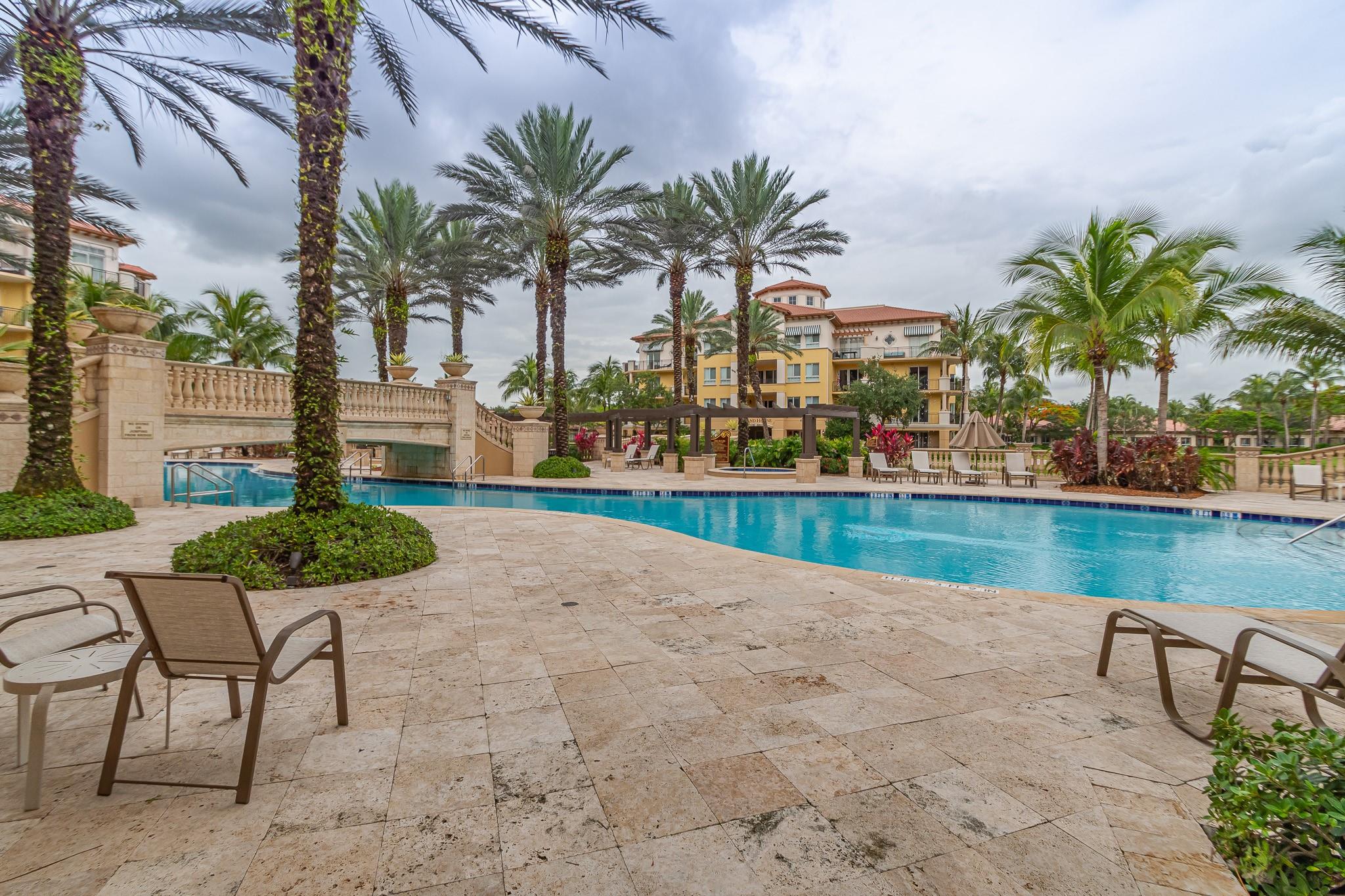 WESTON 55 PLUS PALMS - Residential