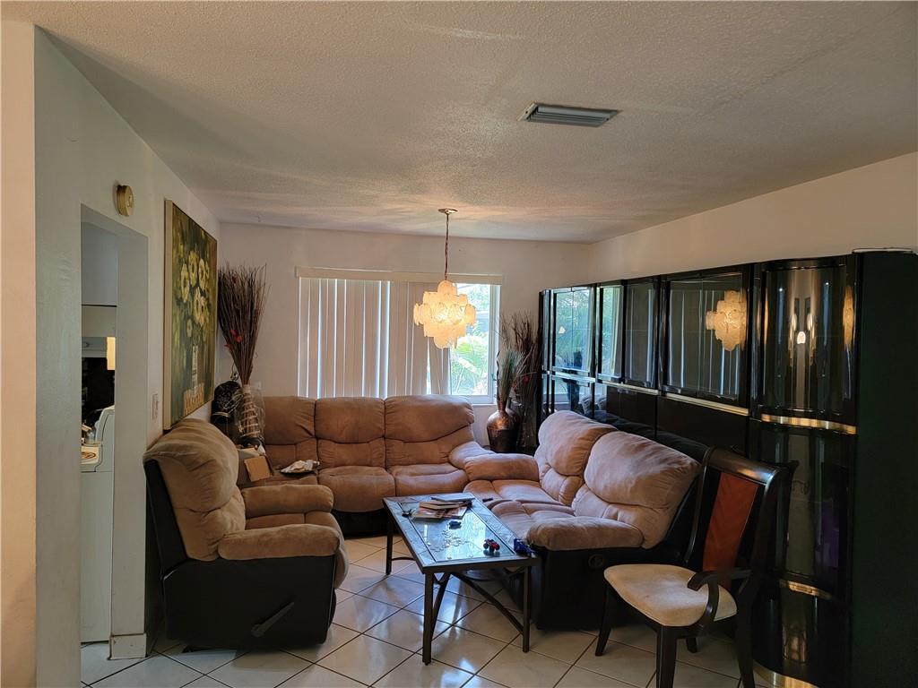 Delray Shores 1st Add - Residential