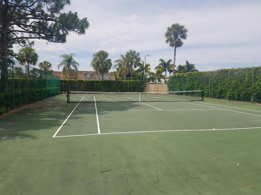 WINCHESTER COURT - Residential