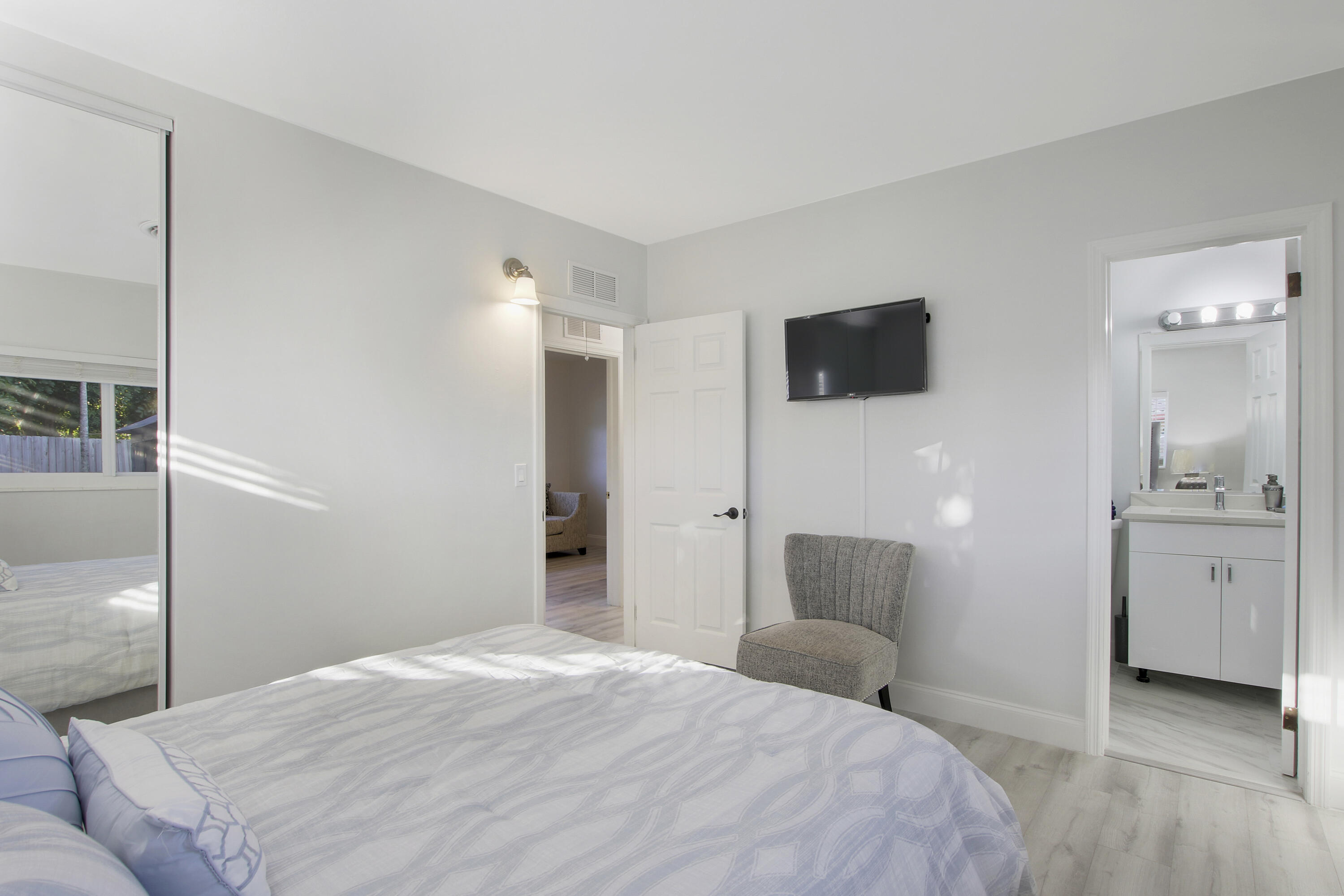 JUPITER IN THE PINES SEC B - Residential Lease