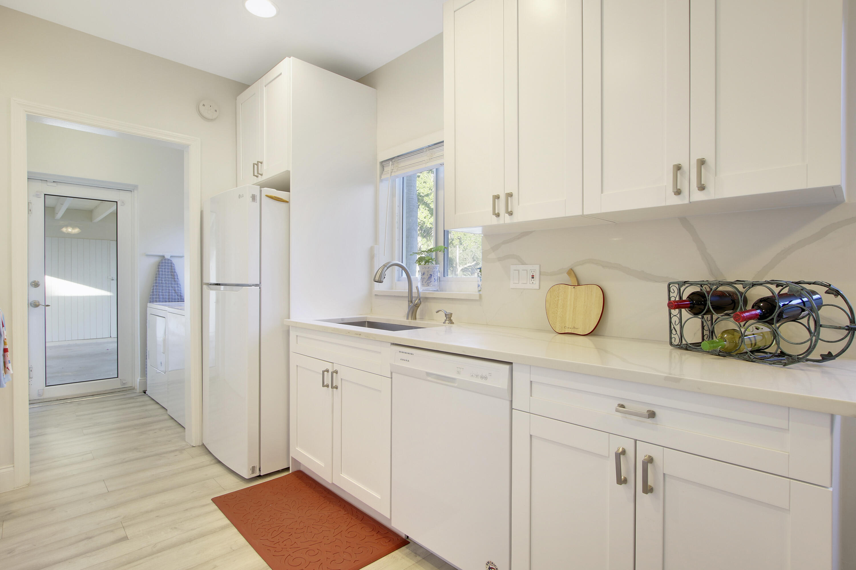 JUPITER IN THE PINES SEC B - Residential Lease