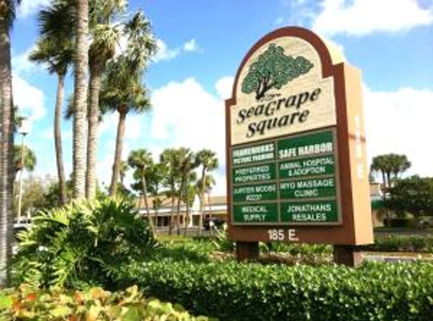 Great 750 sf space in the east building next to super popular Duffy's and Flowermart.

CAM is additional $4 per sf or $250 per month.