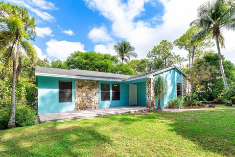 ME MYYMME FLORIDAN ASUNTONNE NOPEASTI JA PARHAALLA HINNALLA 17181 61st Place N Loxahatchee FL 33470