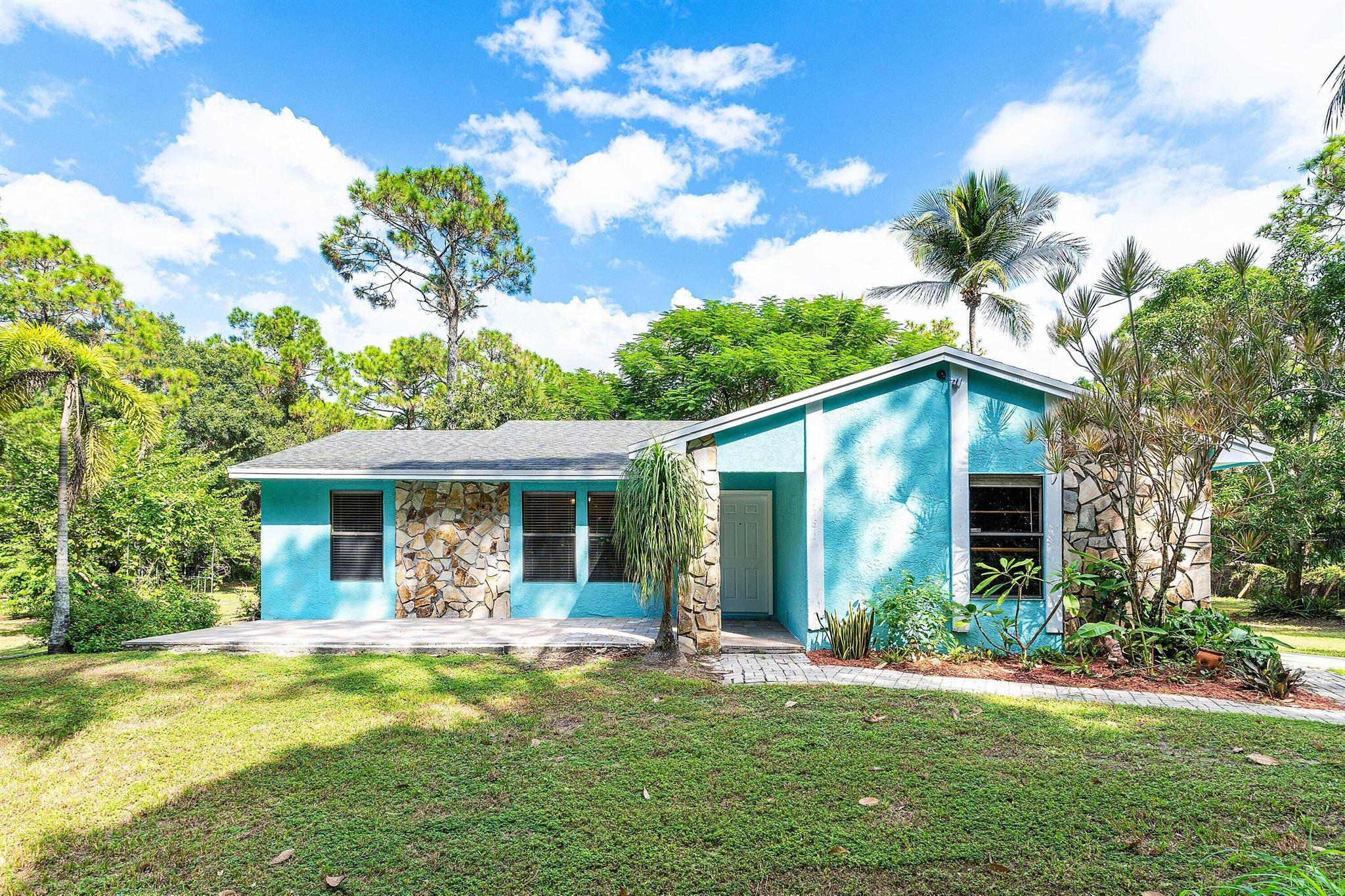 View photos, virtual tours, details... 17181 61st Place N