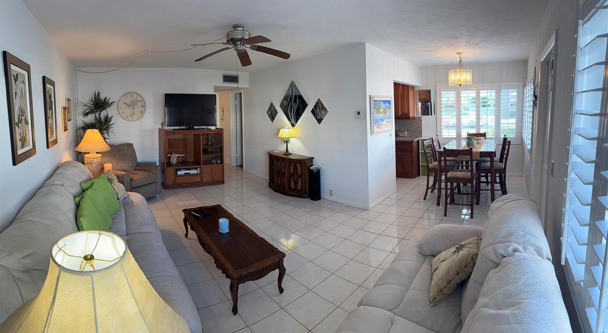 MURRY HILLS APT BLDG COND - Residential