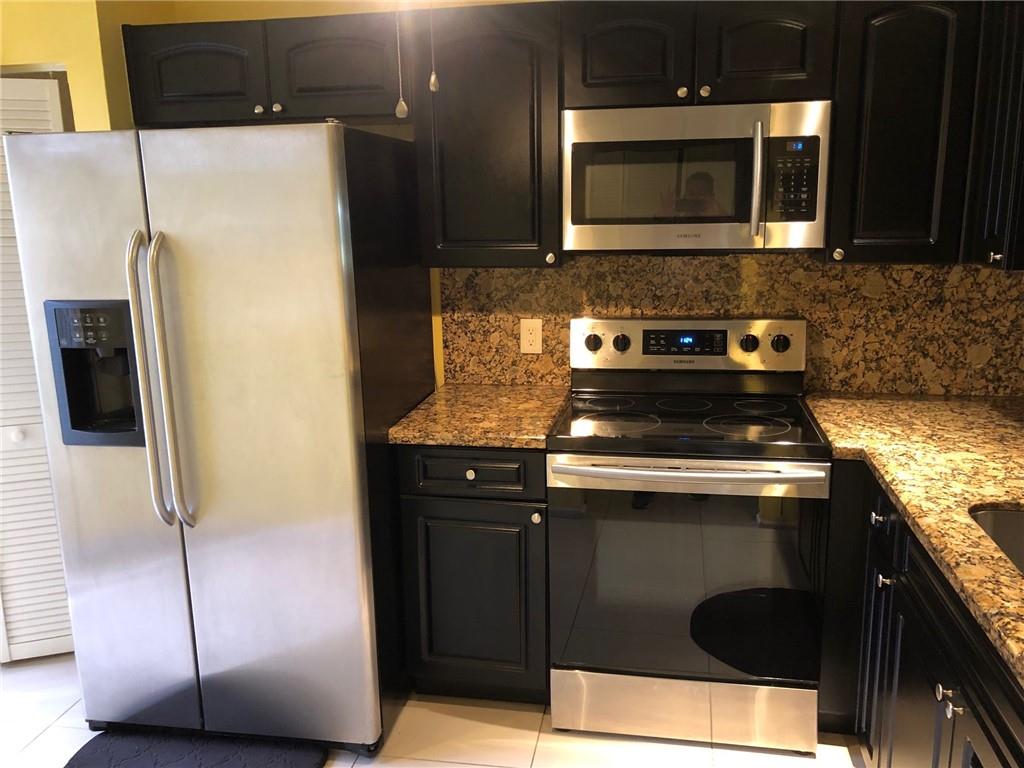 SPRINGTREE LAKES - Residential Lease