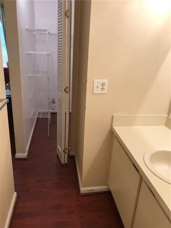 SPRINGTREE LAKES - Residential Lease