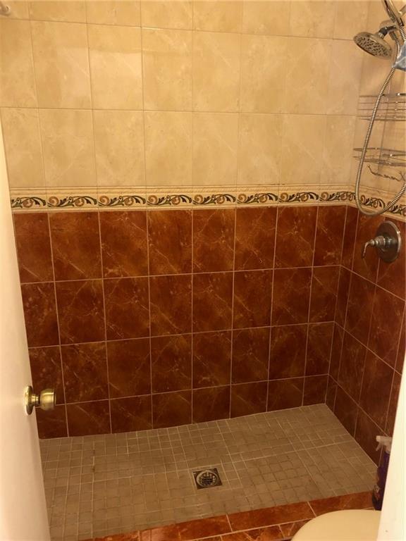 SPRINGTREE LAKES - Residential Lease