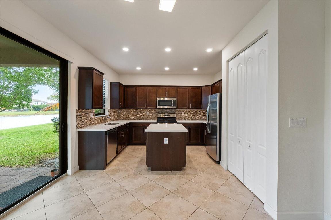 GULFSTREAM PRESERVE - Residential Lease