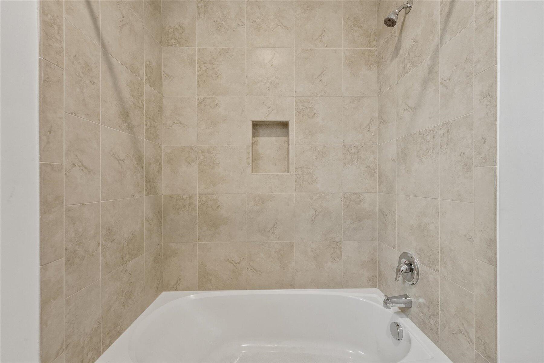 GULFSTREAM PRESERVE - Residential Lease