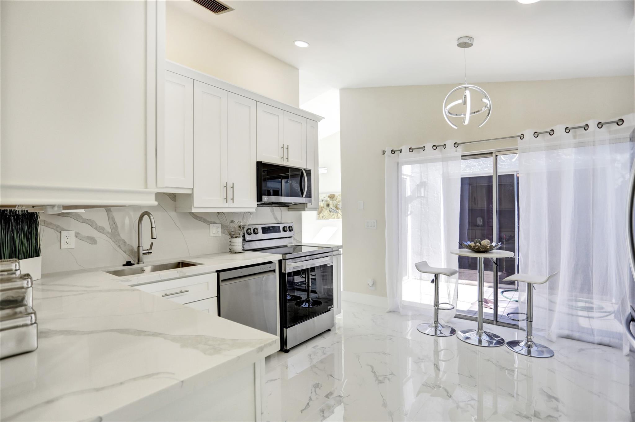 Alpine Woods Estates - Residential