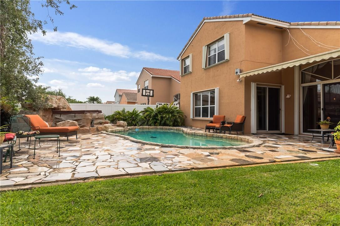 Claremont-Huntington - Residential
