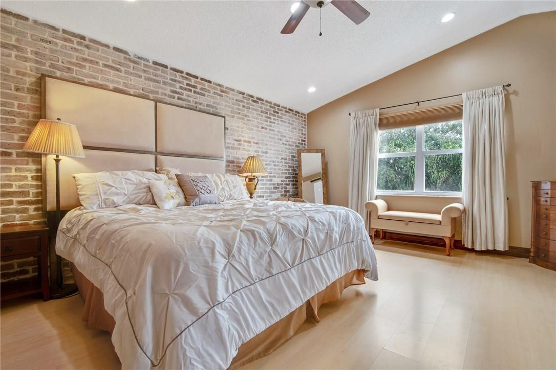 Claremont-Huntington - Residential