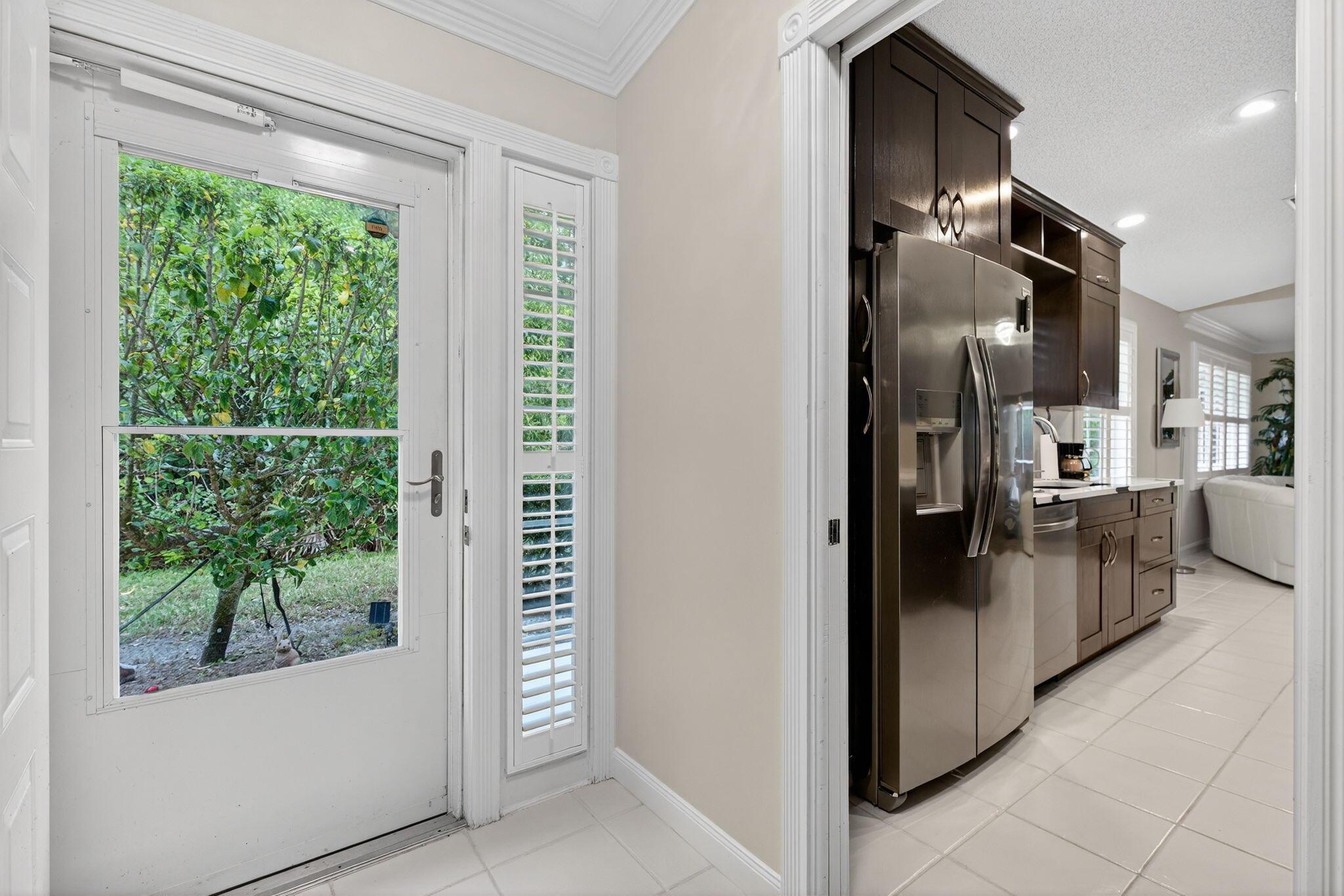 DOUBLE TREE - Residential