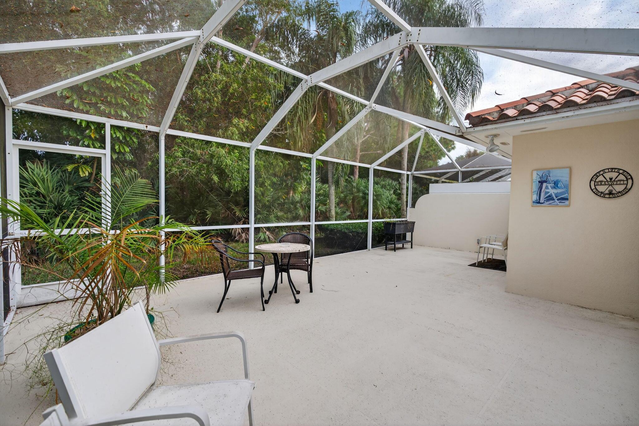 DOUBLE TREE - Residential