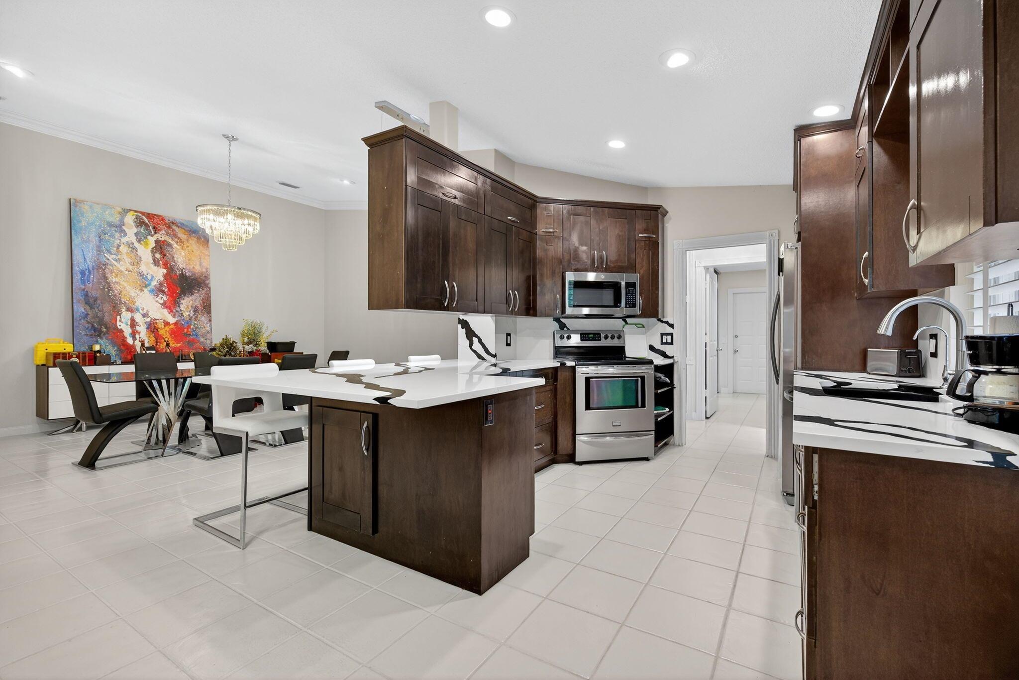 DOUBLE TREE - Residential