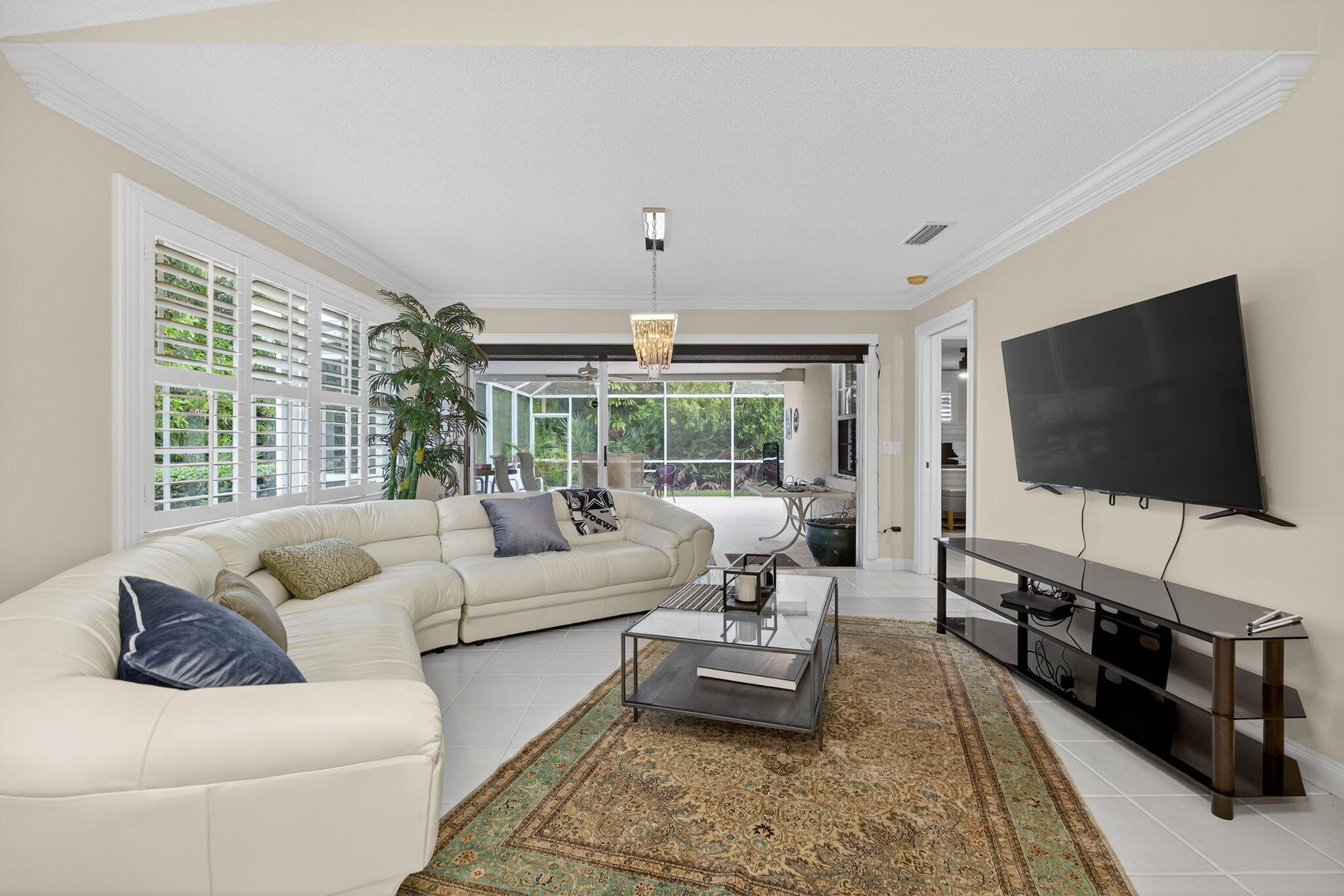 DOUBLE TREE - Residential