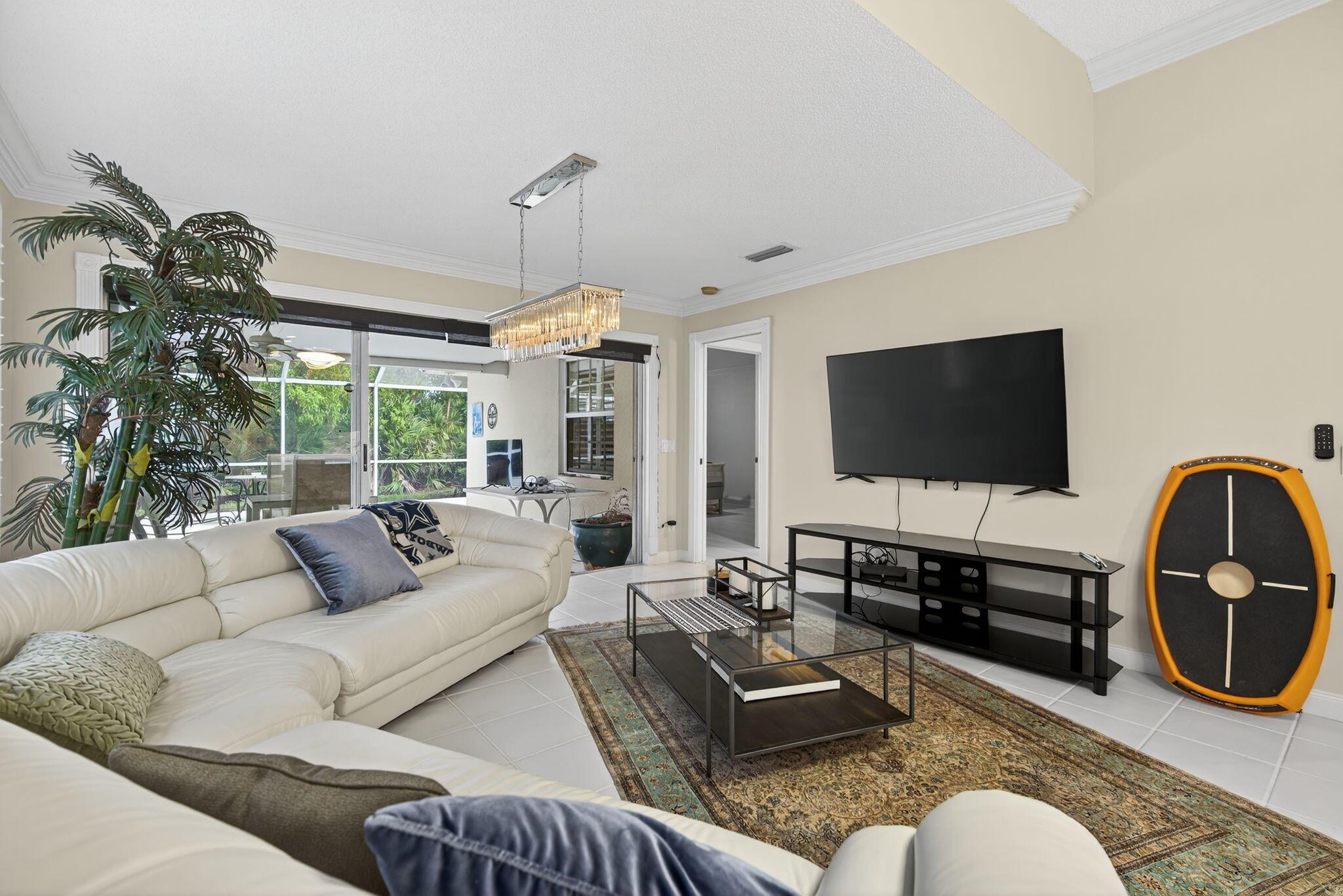 DOUBLE TREE - Residential