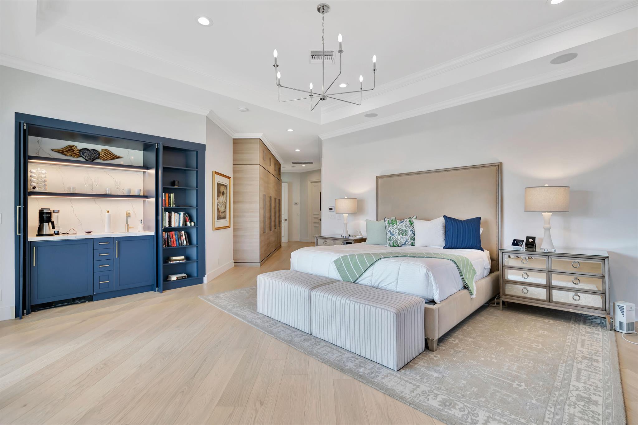 HARBOUR ISLES - Residential