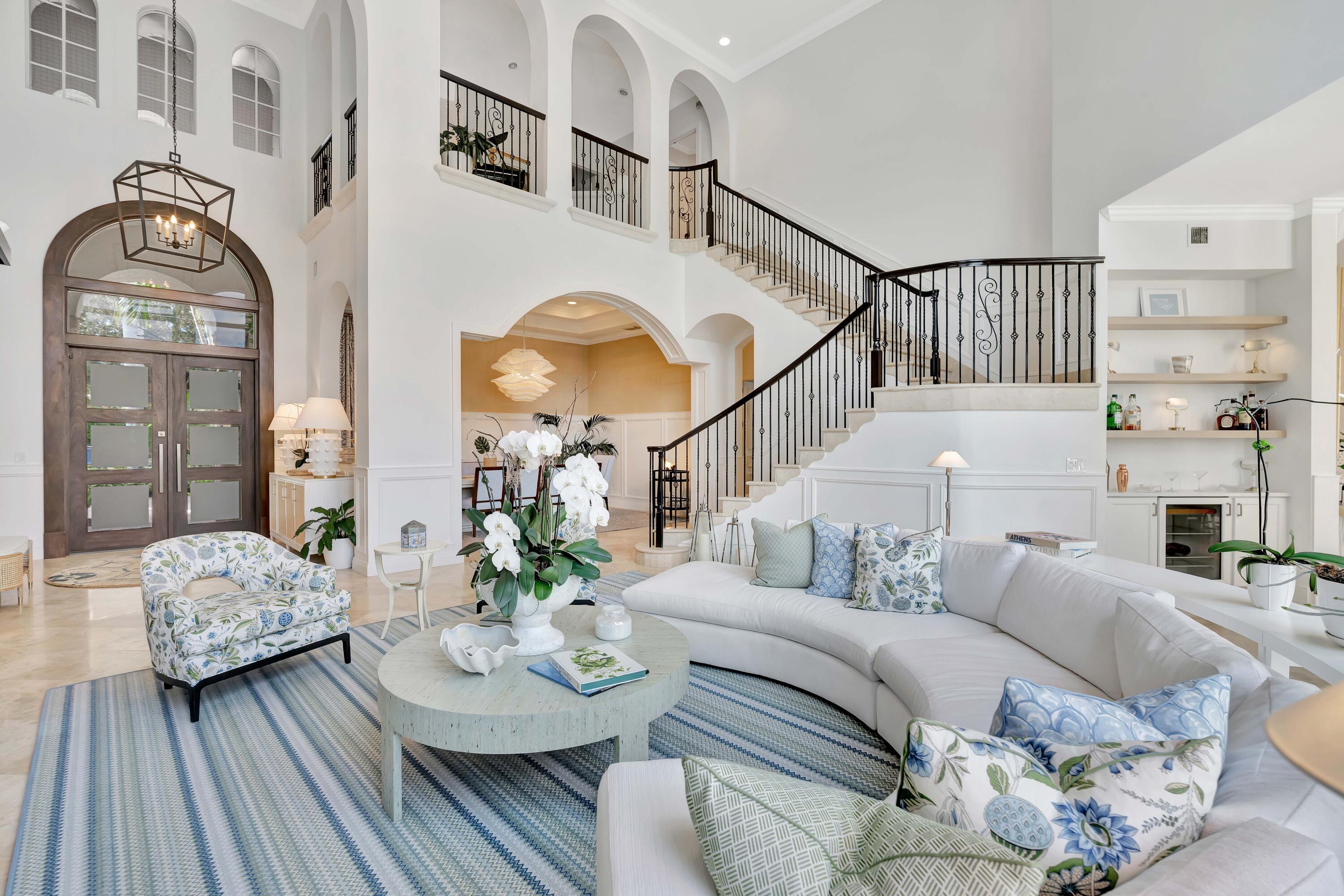 736 Harbour Isle Way