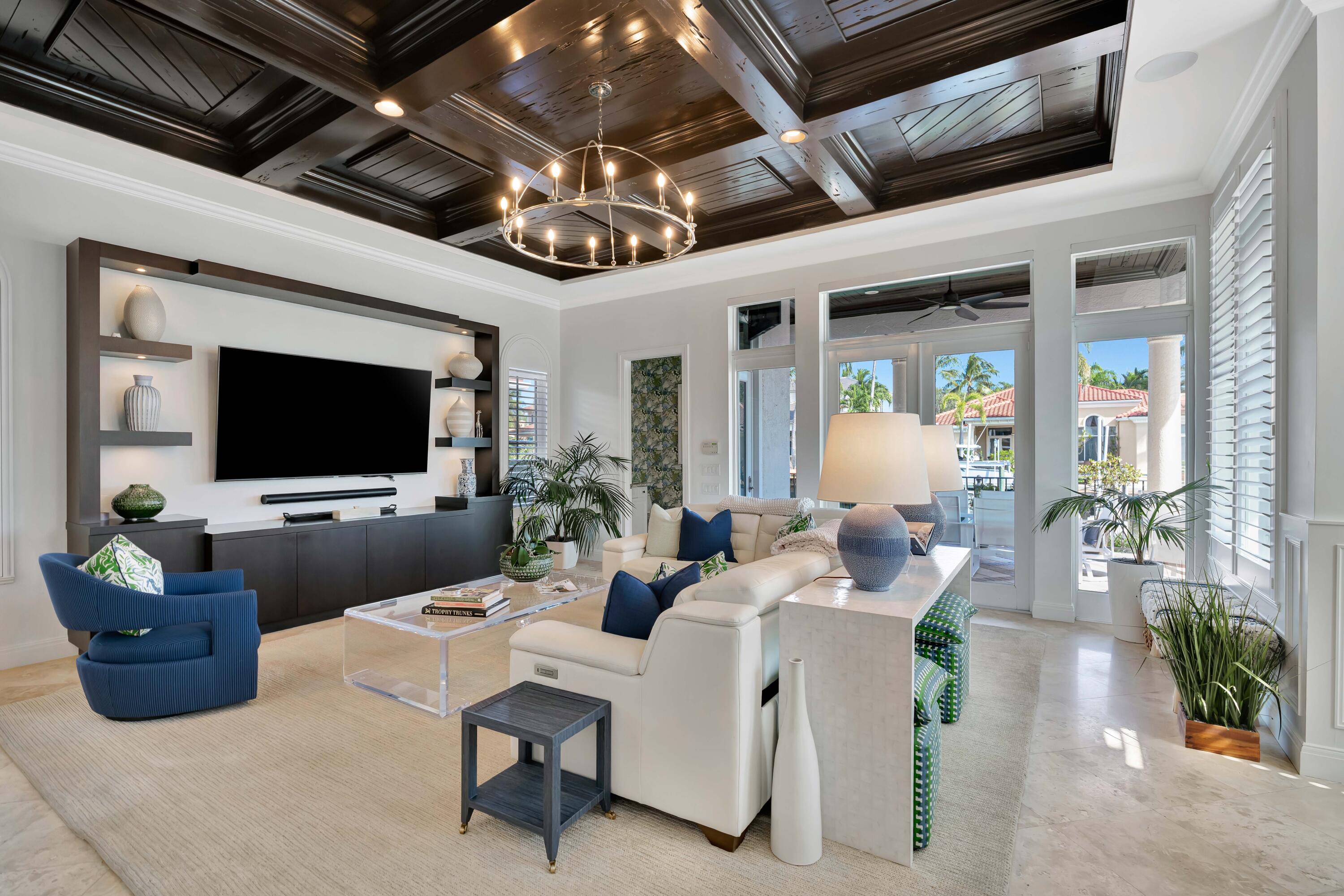 HARBOUR ISLES - Residential