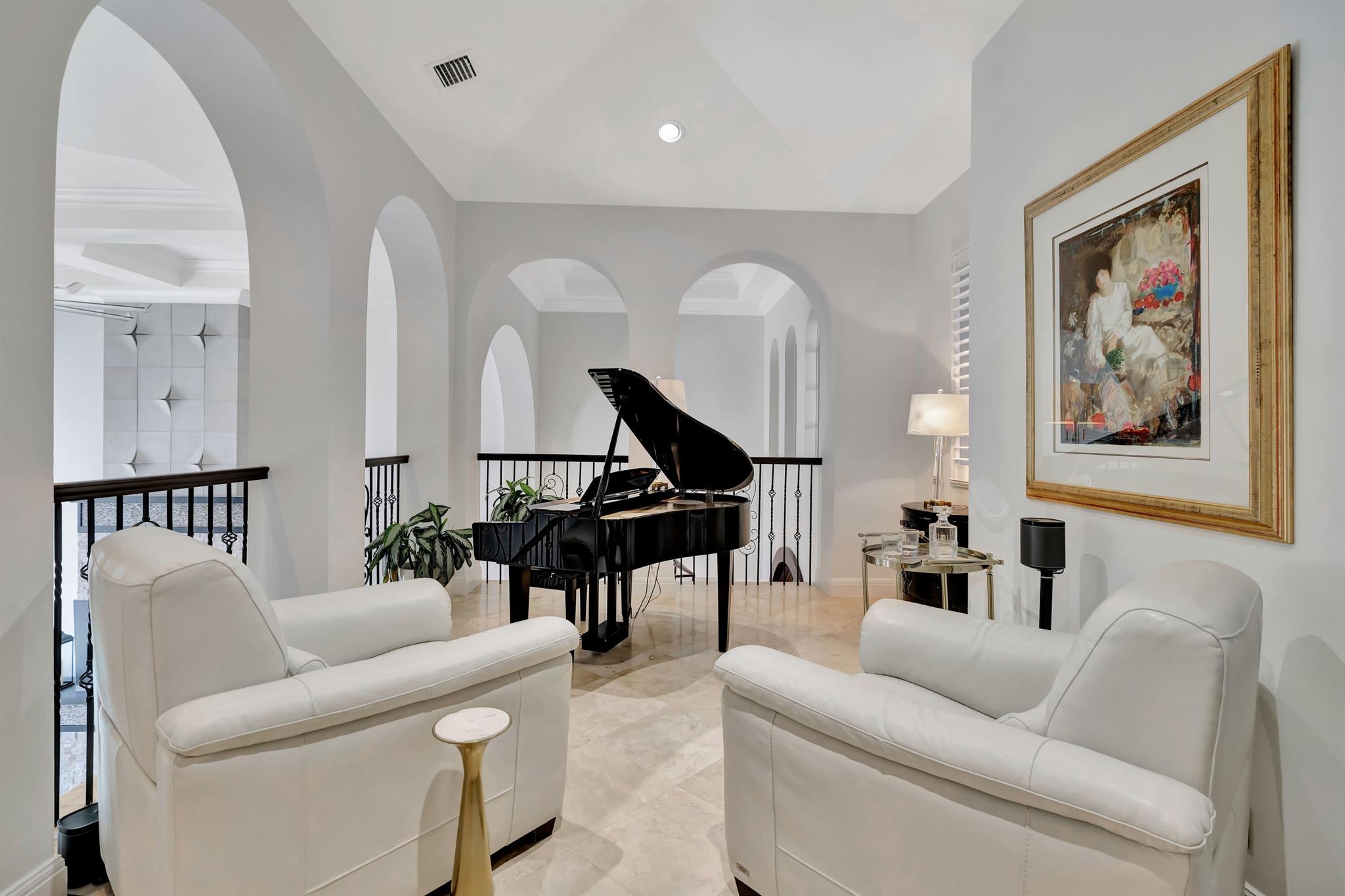 HARBOUR ISLES - Residential