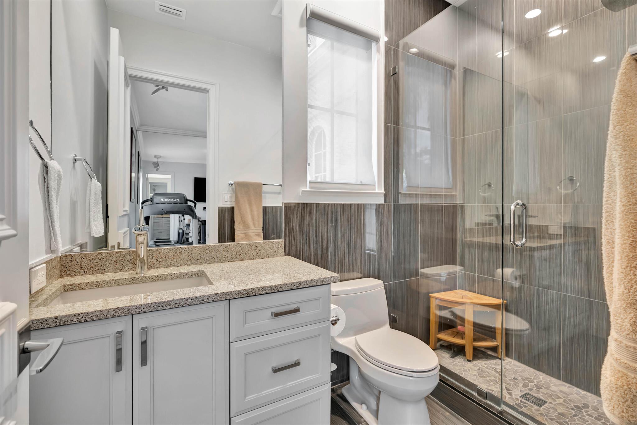 HARBOUR ISLES - Residential