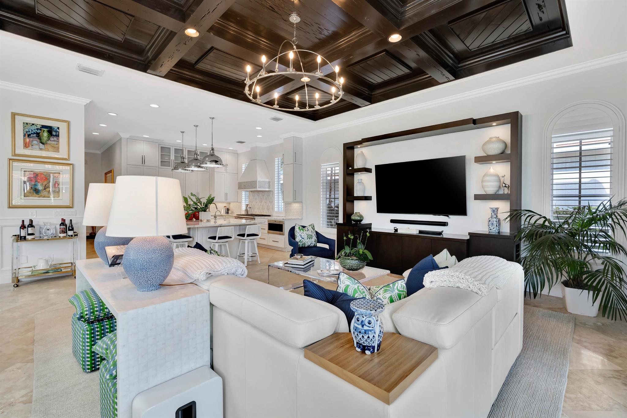 HARBOUR ISLES - Residential