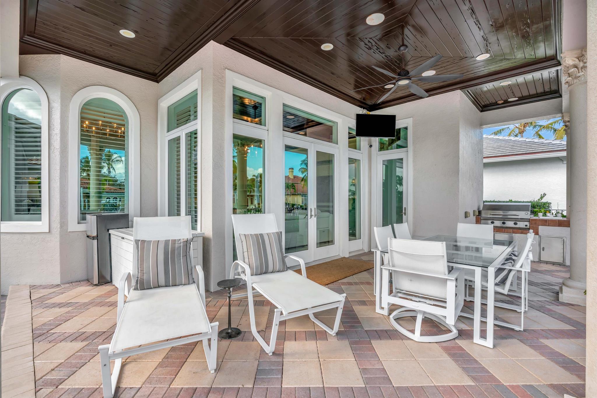 HARBOUR ISLES - Residential